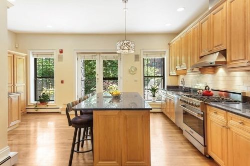 55 Worcester St, Roxbury Xing, MA 02118 exterior