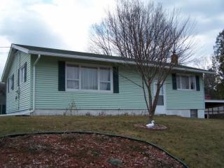 5 Parkside Ter, Barre, VT 05641 exterior