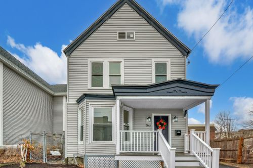 1 Quincy St, Nashua, NH 03060 exterior