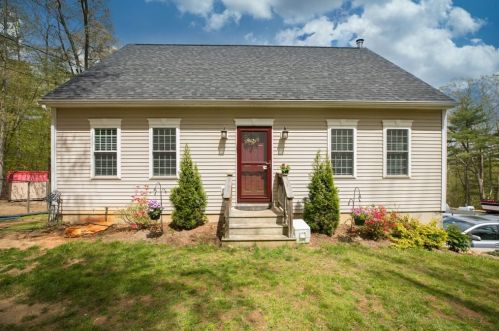 37 Ragged Hill Rd, West Brookfield, MA 01585 exterior