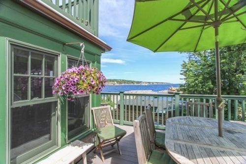 1 Main St, Rockport, MA 01966 exterior