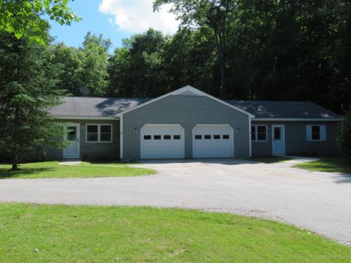 8 Two Rod Rd, Gray, ME 04039 exterior