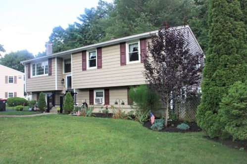 49 Eleanor Rd, Raynham, MA 02767 exterior