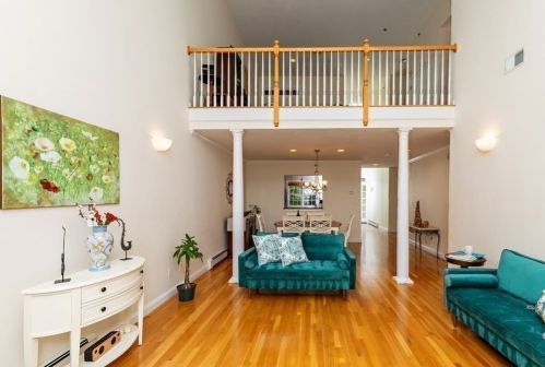 4 Whiting Ln, Hingham, MA 02043 exterior