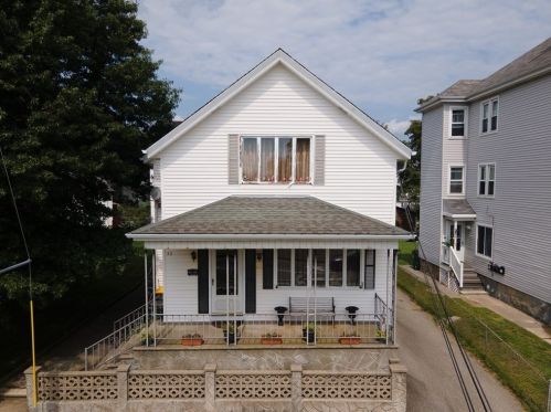 32-28 Brayton Ave, Fall River, MA 02721 exterior
