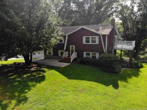 31 Mathewson Mill Rd, Gales Ferry, CT 06339 exterior