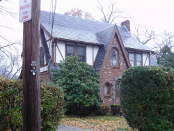 77 Park St, Newton, MA 02458 exterior