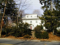 1445 Beacon St, Newton, MA 02468 exterior