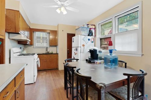 40 Wordin Ave, Bridgeport, CT 06605 exterior