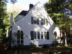 39 Rockledge Rd, Newton, MA 02461 exterior