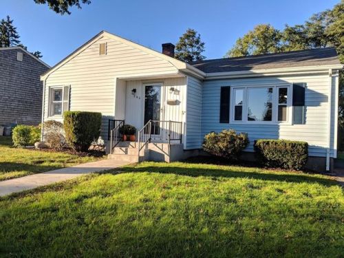 260 Chatterton Ave, Fall River, MA 02726 exterior