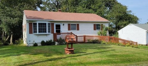 15 Charles St, Waterbury, CT 06708 exterior
