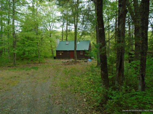 51 Pond Rd, Abbot, ME 04406 exterior