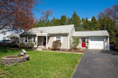 44 Lewis Ave, West Springfield, MA 01089 exterior