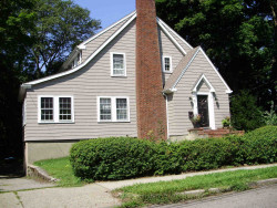 93 Woodcliff Rd, Newton, MA 02461 exterior