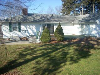 91 Ferry Hill Rd, Granby, MA 01033 exterior