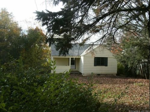 6 Columbine Rd, Middletown, CT 06457 exterior