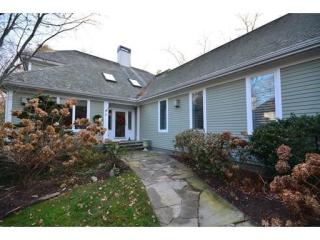 9 Southpoint Ln, Ipswich, MA 01938 exterior