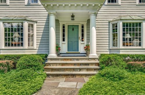 7 Wahackme Ln, New Canaan, CT 06840 exterior