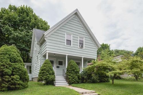 16 Hillcrest Ave, Brockton, MA 02301 exterior