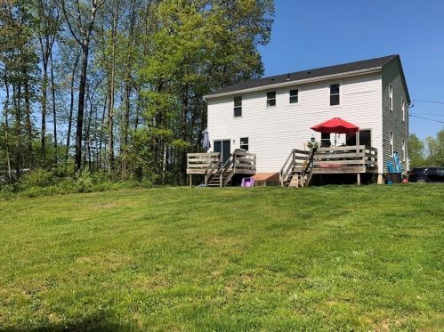 740 Bemis Rd, West-Brookfield, MA 01585 exterior