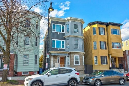 970 Bennington St, Roxbury Xing, MA 02128 exterior