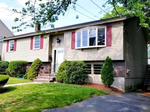 14 Burnham St, Pt Of Pines, MA 02151 exterior