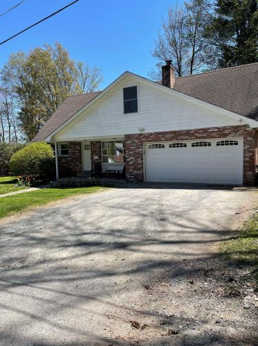 16 Acer Heights Rd, Claremont, NH 03743 exterior