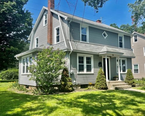 25 Greenleaf Ave, West Springfield, MA 01089 exterior