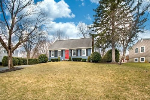 38 Dorothy Rd, Whitman, MA 02382 exterior