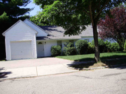 12 Hanson Rd, Newton, MA 02459 exterior