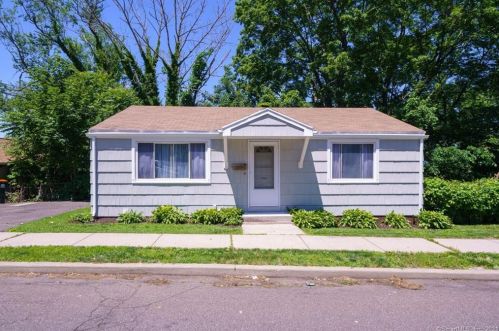 66 Hobart St, Meriden, CT 06450 exterior