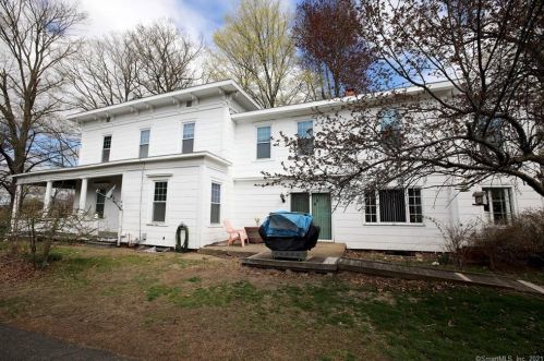 1443 Enfield St, Enfield, CT 06082 exterior