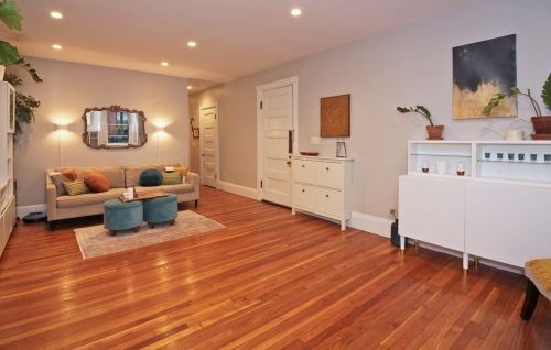 34 Myrtle St, Roxbury-Xing, MA 02114 exterior