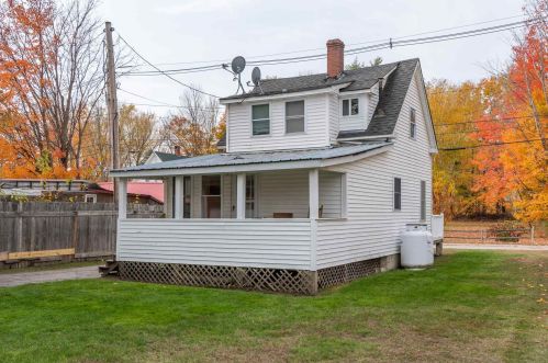 22 River St, Holderness, NH 03245 exterior