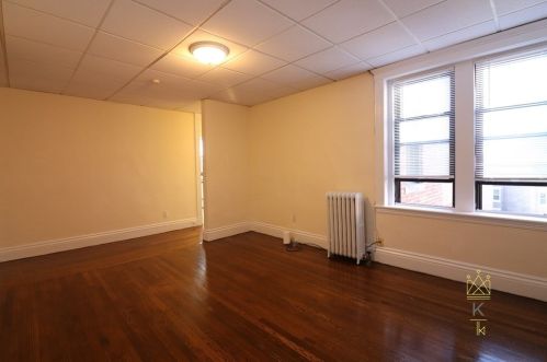 1961 Commonwealth Ave, Roxbury-Xing, MA 02215 exterior