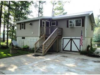 20 Tibbetts Rd, Fremont, NH 03044 exterior