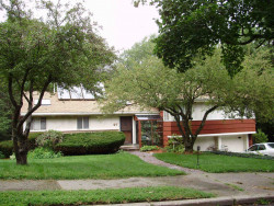 97 Bound Brook Rd, Newton, MA 02461 exterior