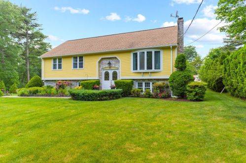 86 Lakeview Rd, Mansfield, MA 02048 exterior