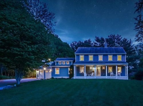 36 Ridge Dr, Narragansett, RI 02882 exterior