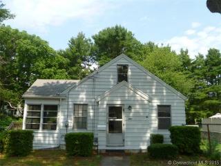 804 Milford Point Rd, Milford, CT 06460 exterior