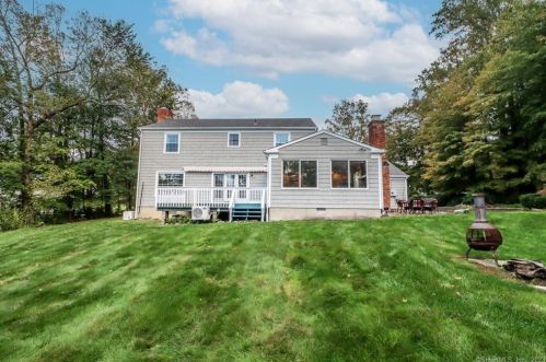 123 Blackman Rd, Ridgefield, CT 06877 exterior