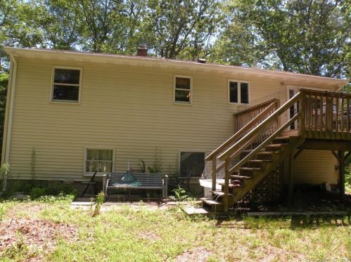 419 Colonel Ledyard Hwy, Gales-Ferry, CT 06339 exterior