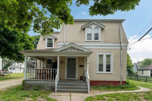 20 Moss St, Pawcatuck, CT 06379 exterior