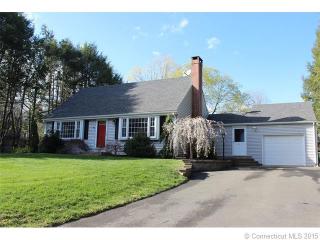 3 Hickory Hill Dr, Chester, CT 06412 exterior