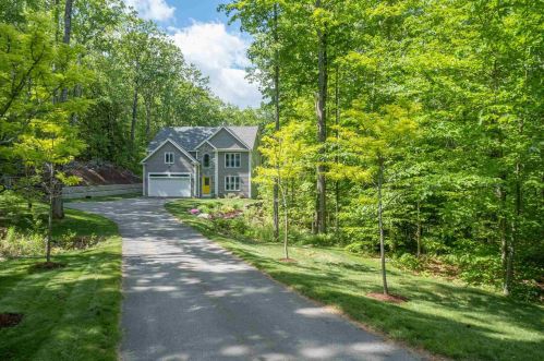 141 Page Rd, Bow, NH 03307 exterior