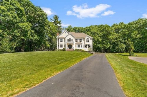 66 Sunset Rock Rd, North Andover, MA 01845 exterior