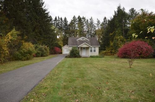 652 Springfield St, Wilbraham, MA 01095 exterior