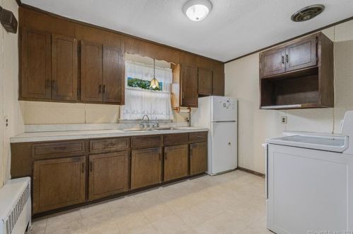 107 Butternut Ridge Rd, Waterbury, CT 06706 exterior