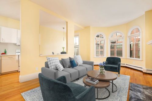 524 Tremont St, Roxbury-Xing, MA 02116 exterior